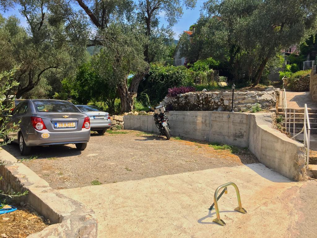 לושטיצה Zanjice Luxury Suite מראה חיצוני תמונה
