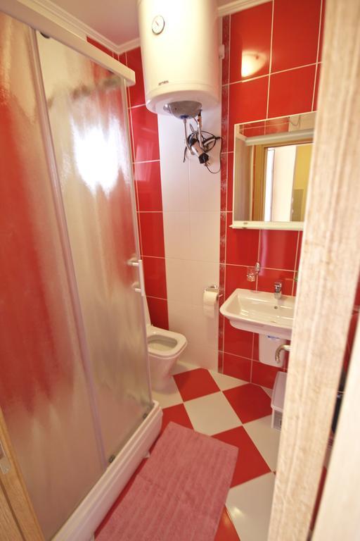 לושטיצה Zanjice Luxury Suite מראה חיצוני תמונה